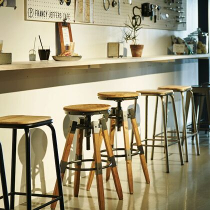 スツール チェア チェアー 昇降式 木製スツール 天然木 昇降機能 カウンターチェア バーチェア