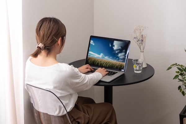 カフェテーブル 高さ73cm カウンターテーブル 高さ110cm ハイテーブル プラスチック 韓国インテリア - 画像 (15)